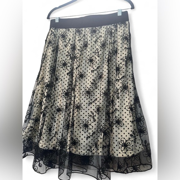 Metrowear Deadstock Sheer Black and White Floral Polka Dot Skirt Medium - Picture 6 of 6
